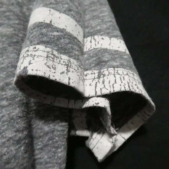 AMERICAN EAGLE OUTFITTERS | small | Short Sleeve Crew Neck Shirt With Stripes - Picture 10 of 16